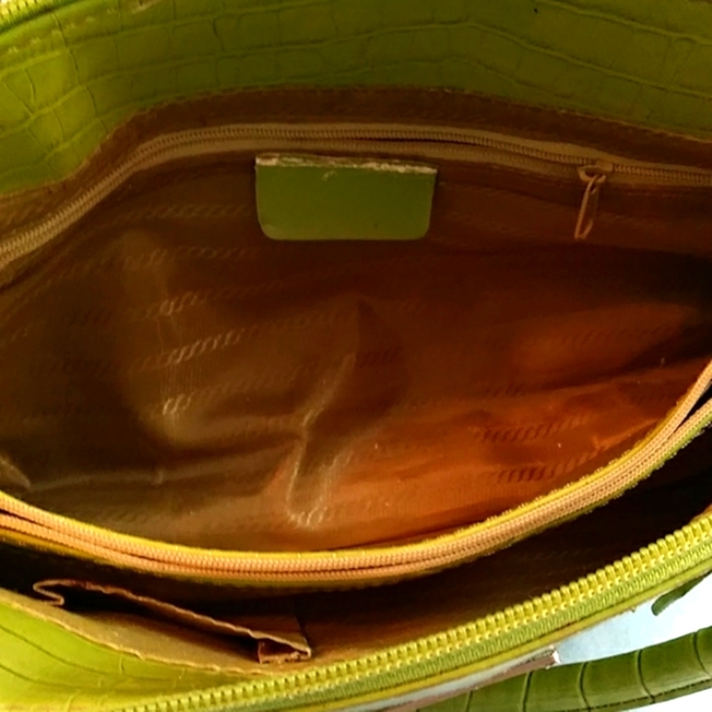 Prada purse - Picture 9 of 14